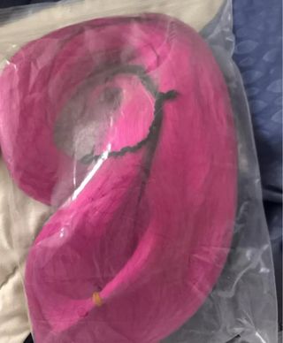 Peluca rosa Mira Huntrix