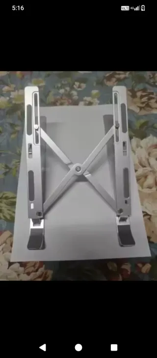 Soporte Metálico Ajustable para Portátil