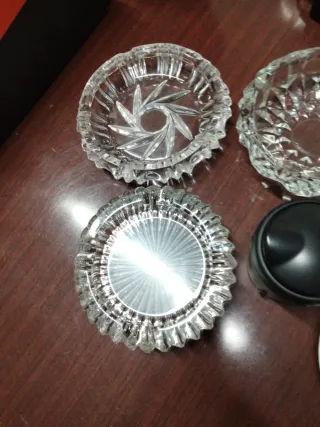 Lote de 5 Ceniceros de Cristal y Cerámica