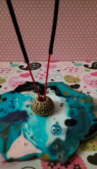 Quemador de incienso artesanal