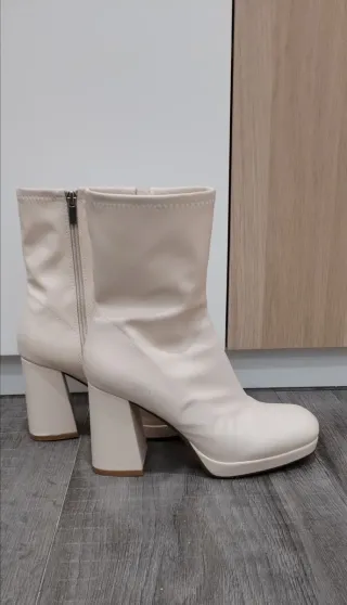 Botines Stradivarius Beige Tacon Plataforma