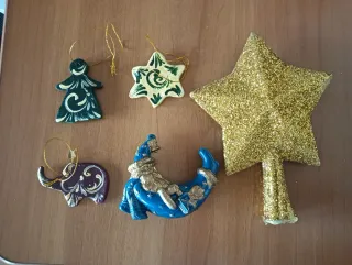 N.5 Decorazioni, puntale in glitter dorato