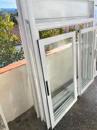 Ventana corredera con persiana