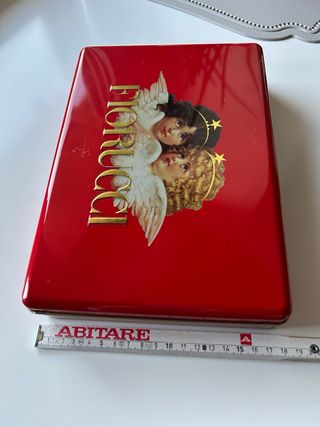 Scatola in latta vintage Fiorucci