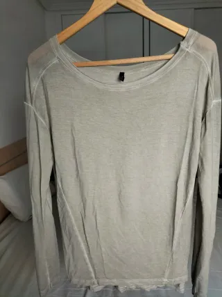 Camiseta Benetton fluida beige