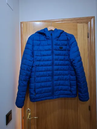 Se vende cazadora de la marca Salsa.