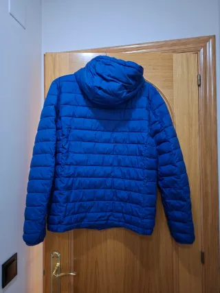 Se vende cazadora de la marca Salsa.