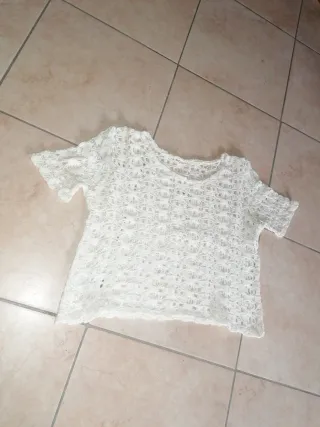 T-shirt in pizzo bianco taglia unica