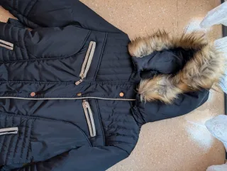 Abrigo negro con cinturón talla L