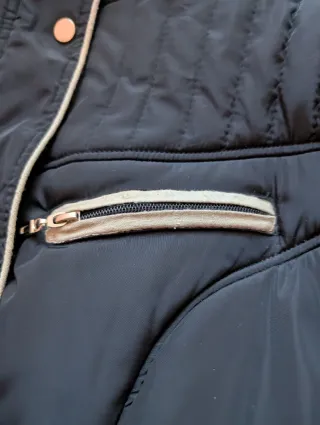 Abrigo negro con cinturón talla L