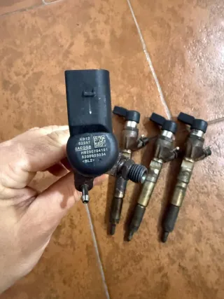 Inyectores K9K J8 Continental Siemens