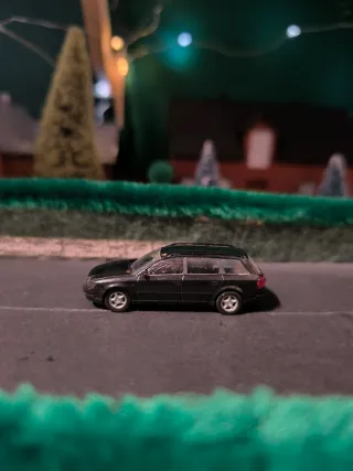 1/87 RIETZE AUDI A6 AVANT NEGRO