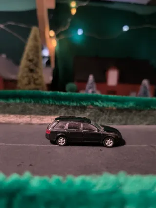 1/87 RIETZE AUDI A6 AVANT NEGRO