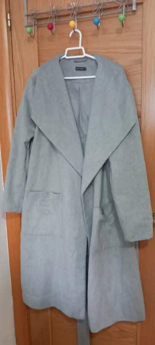 Abrigo NEXT gris talla XXL