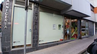 Local comercial en venta en Cabezón de la Sal