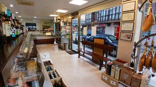 Local comercial en venta en Cabezón de la Sal