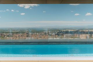 Piso en alquiler en Valdeacederas en Madrid