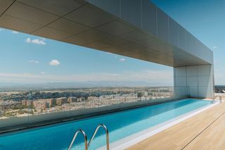 Piso en alquiler en Valdeacederas en Madrid