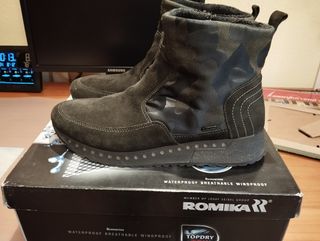 Botines de mujer negros y multicolor