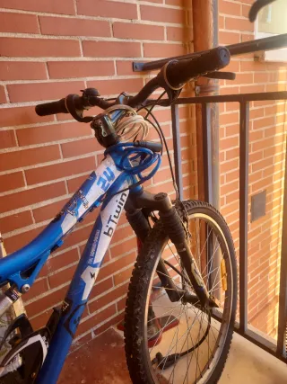 Bicicleta infantil Btwin azul