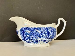 🇬🇧 Churchill Salsera Azul Escena Invierno