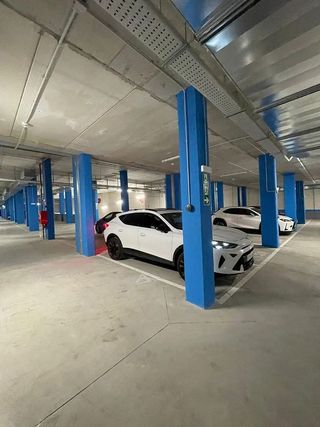 Garaje en alquiler en Lutxana - Llano en Barakaldo