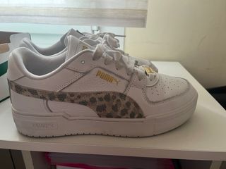 Zapatillas Puma Blancas con Estampado Animal