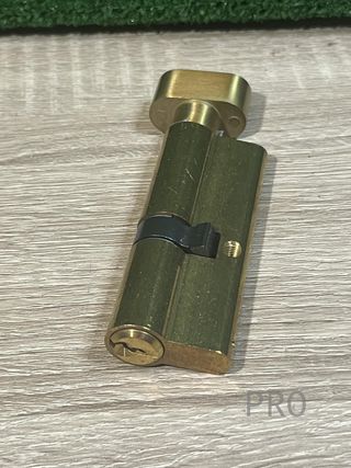 Cilindro de seguridad con muletilla Amig