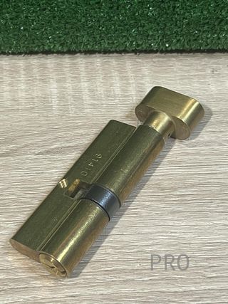 Cilindro de seguridad con muletilla Amig