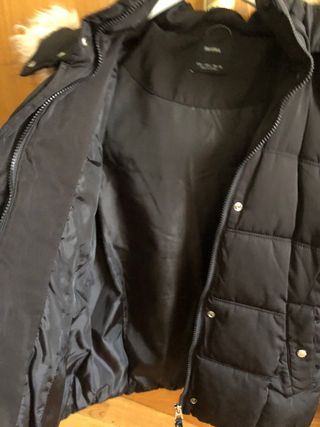 Parka Bershka negra capucha talla L
