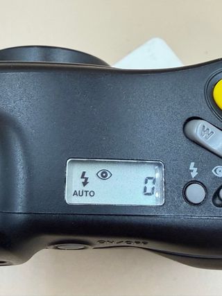 Cámara Minolta Freedom AF Zoom Negra