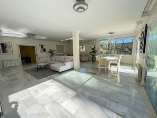 Chalet en alquiler en Elviria en Marbella