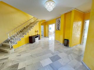 Chalet en alquiler en Elviria en Marbella