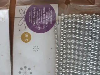 N.4 decorazioni perline da metri 5, oro e argento.