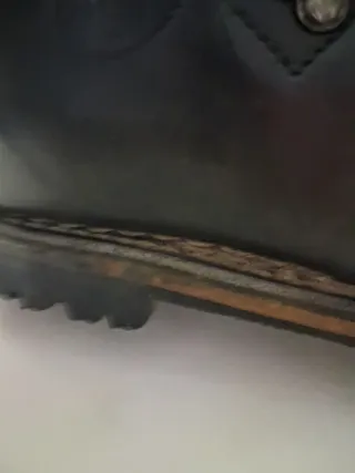 Botas de montaña vintage negras