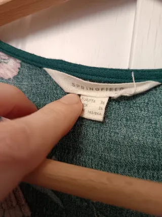 Blusa verde floral manga larga