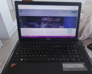 Portátil Acer Aspire E1-522 Negro