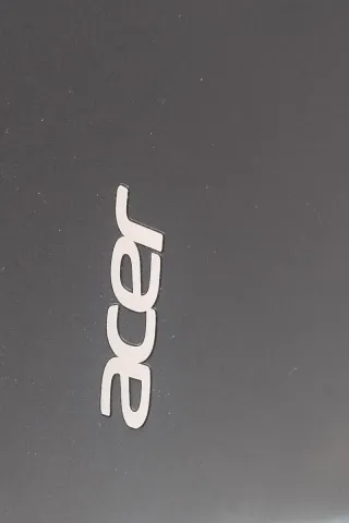 Portátil Acer Aspire E1-522 Negro