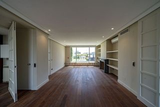 Dúplex en alquiler en Nueva España en Madrid