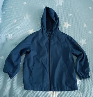 Cortavientos niño azul