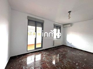 Piso en alquiler en El Valle - Universidad en Jaén