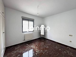 Piso en alquiler en El Valle - Universidad en Jaén