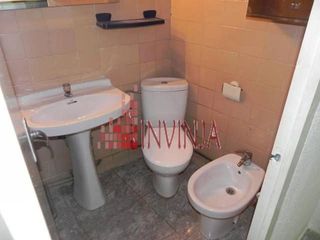 Local comercial en venta en El Castell en Burjassot