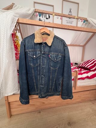 Cazadora Levi's Sherpa MODELO 74550 - Talla L