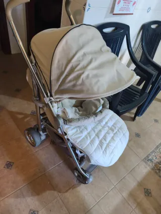 Silla de paseo ligera tipo bastón