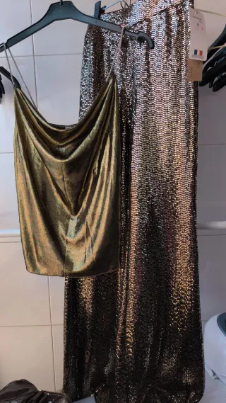 Varias prendas para fiestas