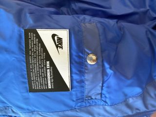 Plumas Nike Storm-FIT Azul