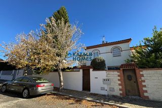 Casa pareada en alquiler en Gelves