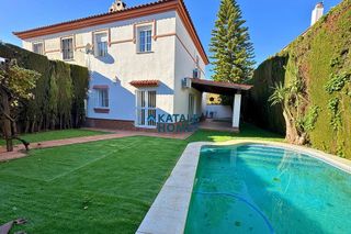 Casa pareada en alquiler en Gelves