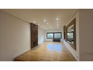 Piso en alquiler en Castillejos en Madrid